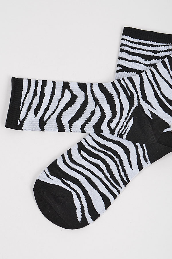 TT8486 WHITE Stripe Fashion Socks - Socks & Stockings
