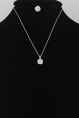 necklace 610
