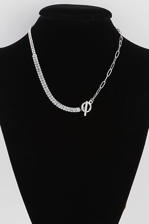 Jewel Chain Toggle Necklace