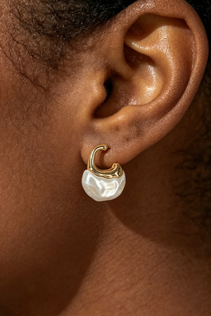 Hammered Pearl Swirl Hoop Earrings
