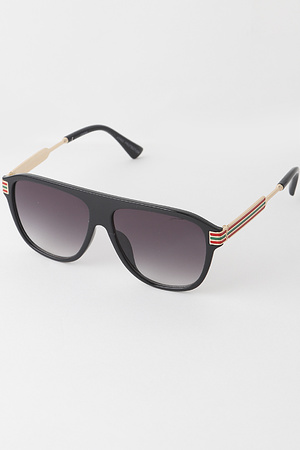 Unique Frame Aviator Sunglasses