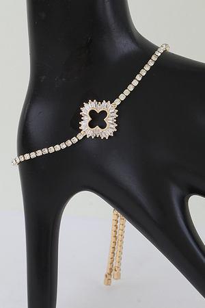 Cubic Zirconia Clover Toggle Bracelet
