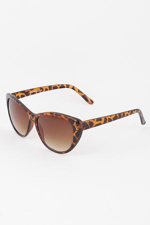 Sleek Gradient Cateye Sunglasses