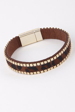 Leopard Print Bracelet With Magnetic Detail.