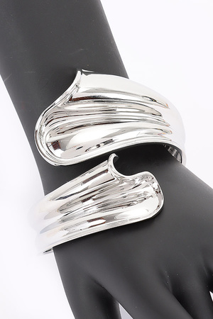 Metal Hinge Cuff