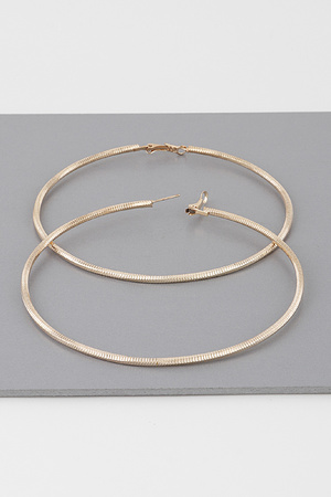 Wide Geometric Twisted Hoop Earrings