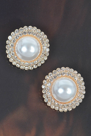 Rhinestone Center of Pearl Detailed Round Stud Earring.