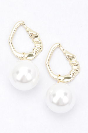 Faux Pearl Metal Earring
