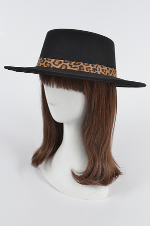 Faux Wool Short Brim Hat W/Leopard Band.