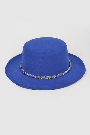Faux Wool Hat W/Chain.