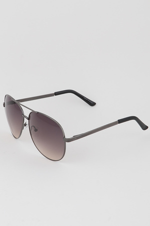 Classic Metal Aviator Sunglasses