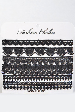 Lacy Intricate Patterned Choker Necklace Set.