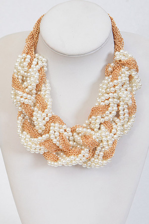 Thick Statement Faux Pearl Necklace