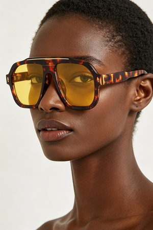 Modern Chic Block Aviator Sunglasses