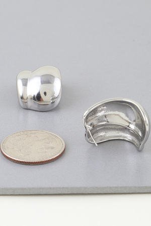 Wide Twist Hoop Earrings