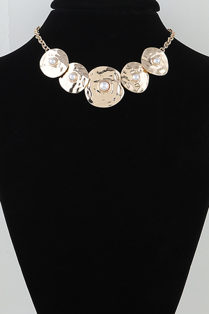 Multi Hammered Stone Beaded Choker Necklace