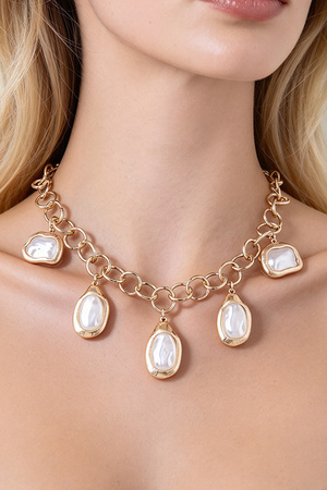 Mother of Pearl style Resin charm gold chain link necklace