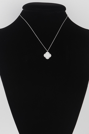 Jeweled Clover Pendant Chain Necklace