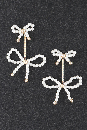 Double Pearl Ribbon Curb Chain Stud Earrings