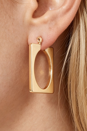 Portrait Frame Cut Earrings