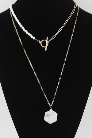 Hexagonal Toggle Chain Necklace