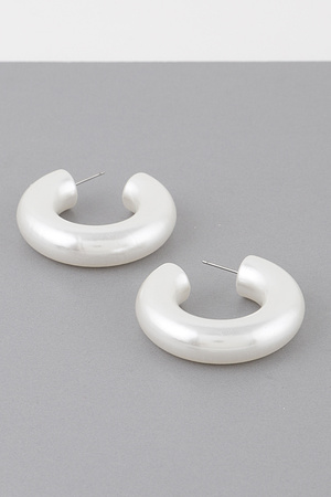 Bulky Polished Cream Hoop Earrings