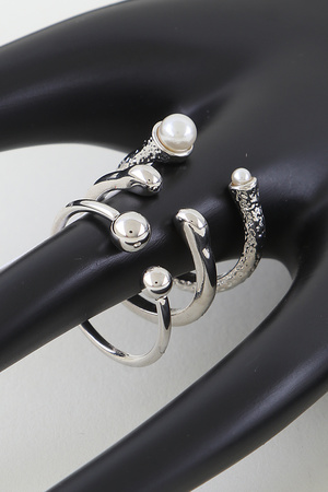 Open Pearl Beaded Rings Set