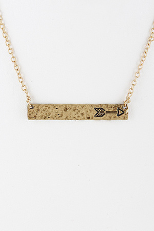 Follow Me Arrow Necklace 8AAD3