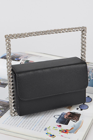 Rectangle Stone Handle Clutch.