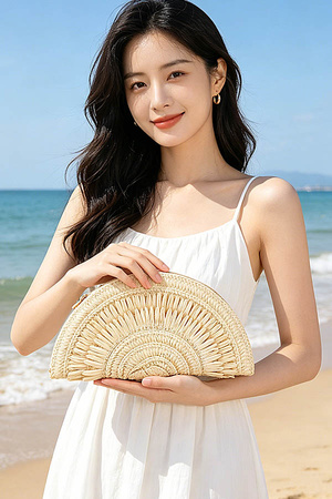 Semicircle Woven Straw Clutch