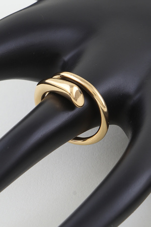 Shiny Tube Wrap Ring