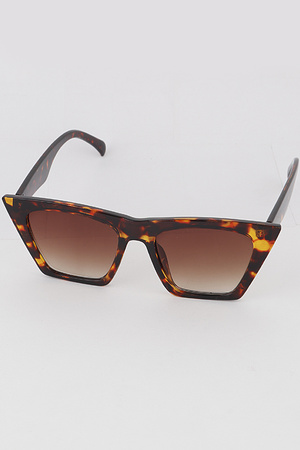 Oversized Cat Eye Sunglasses