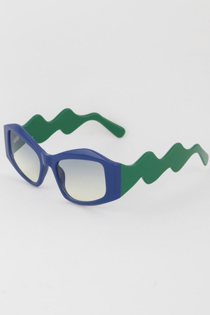 Retro Wavy Tinted Sunglasses