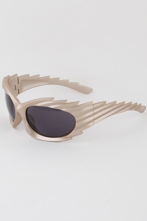 Feather Rimmed Round Sunglasses