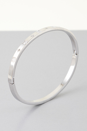 Cubic Star Embedded Cuff Bracelet