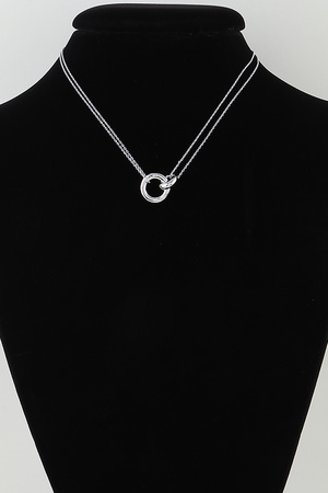 Interweaved Loop Pendant Necklace