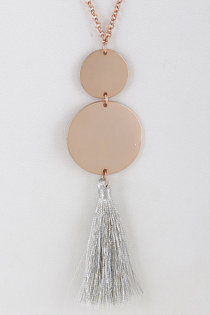 Two Metallic Circle With Tassel Detail Necklace 7LAF7