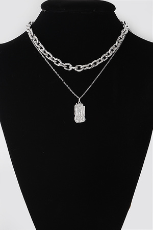 Double Layered Textured Pendant Necklace