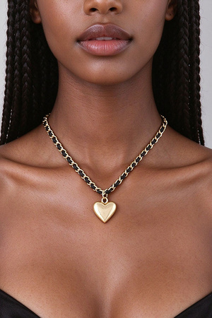 Interlaced Heart Pendant Necklace