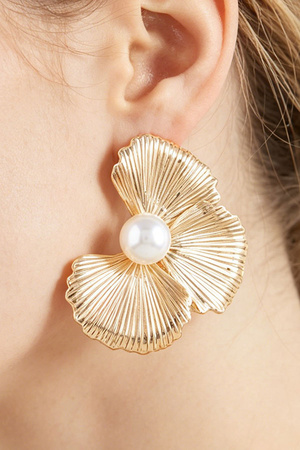Classic Petal Flare Earrings