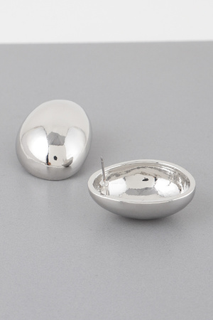 Shiny Shell Stud Earrings