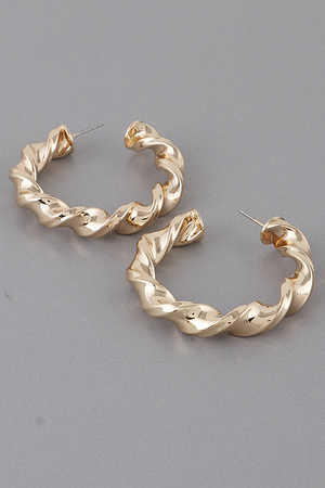 Twisted Metal Hoop Earrings