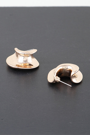 Golden Curve earrings