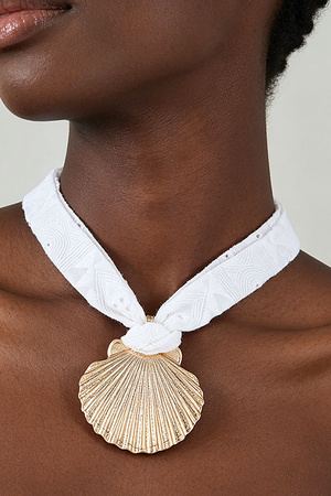 Polished Seashell Wrap Necklace