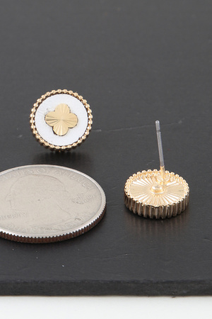 Inside Out Clover Stud Earrings