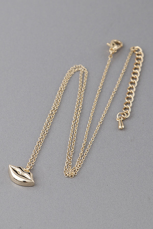 On the Lips Pendant Necklace