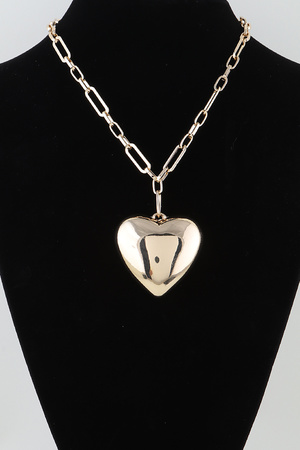 Oversized Heart Pendant Chain Necklace