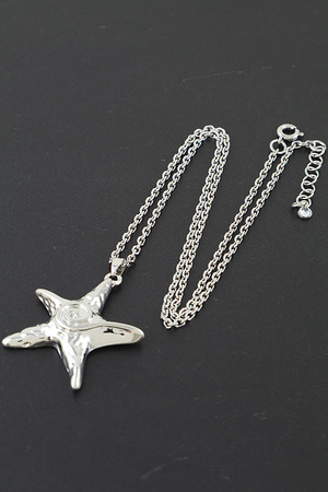 Swirl Starfish Chain Necklace