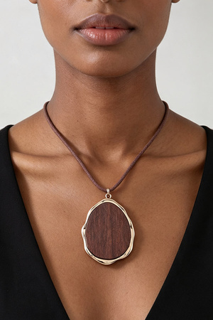Irregular Metal Frame Wooden Pendant Cord Necklace