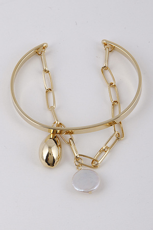 Open Cut Cuff Bracelet With Pearl & Chain Details 9ACB6